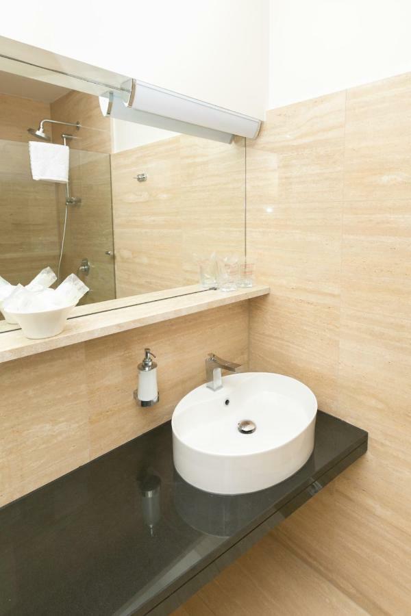 Beach Hotel Split Podstrana Luaran gambar